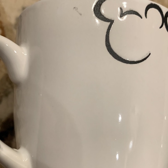 Disney set of 4 Mickey Mouse coffee cups - Picture 11 of 12
